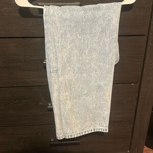 Straight Leg Jeans W/ Top Stitching